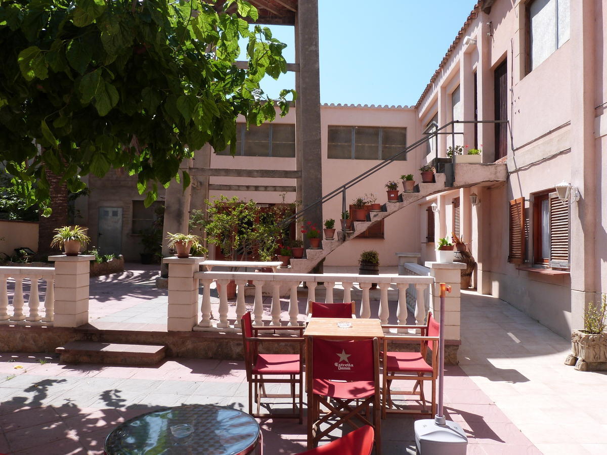 Ca L'Amadeu Hotel Vilanova de Escornalbou Екстериор снимка