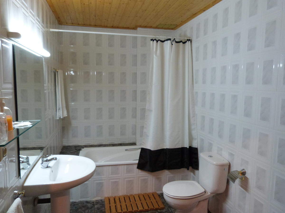 Ca L'Amadeu Hotel Vilanova de Escornalbou Стая снимка