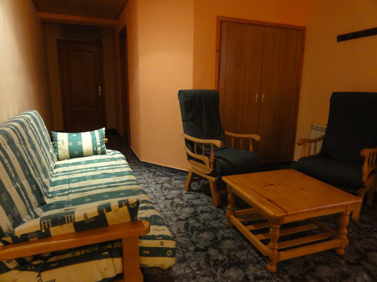 Ca L'Amadeu Hotel Vilanova de Escornalbou Екстериор снимка
