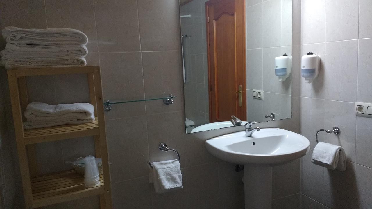 Ca L'Amadeu Hotel Vilanova de Escornalbou Екстериор снимка