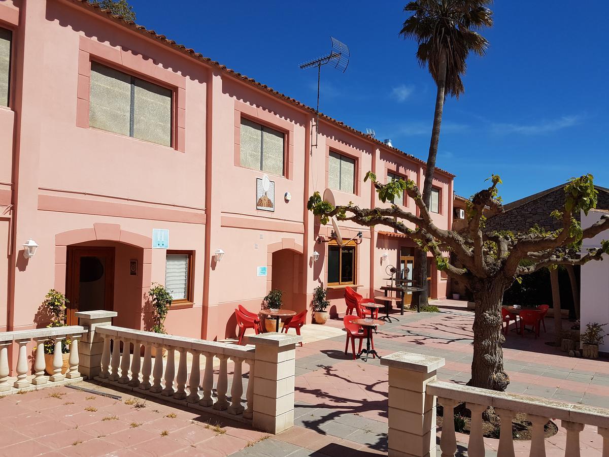 Ca L'Amadeu Hotel Vilanova de Escornalbou Екстериор снимка